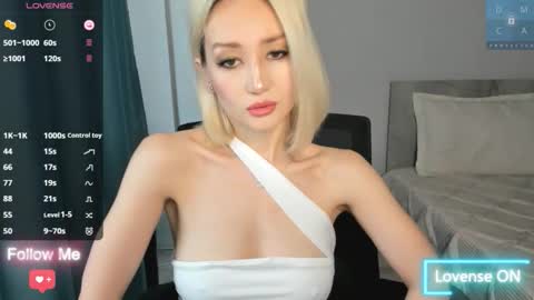 Snapshot of amiwong chatting on 10/05/25, 02:32 amiwong online show from 10/05/25, 02:32