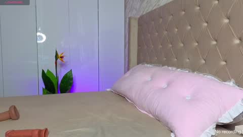 Amy online show from 12/01/25, 09:25