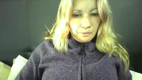 Paula D online show from 02/04/25, 01:27