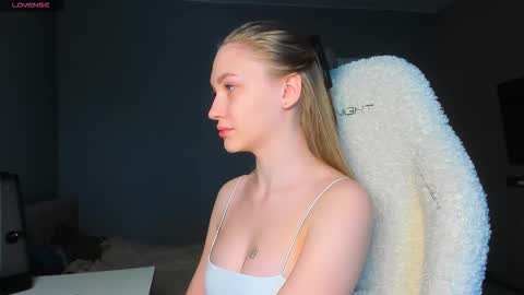 Ammi online show from 11/21/25, 03:27