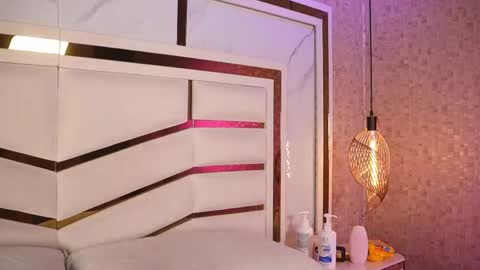 ammy durand online show from 04/22/26, 02:36