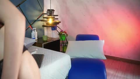 Snapshot of ammy_durand chatting on 04/29/26, 07:20 ammy durand online show from 04/29/26, 07:20