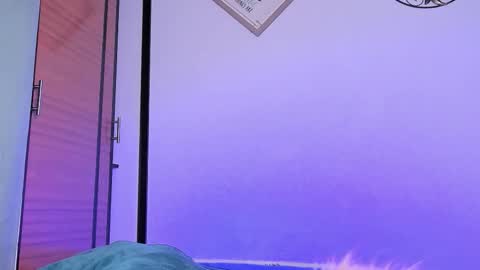 Amon online show from 10/18/25, 03:42