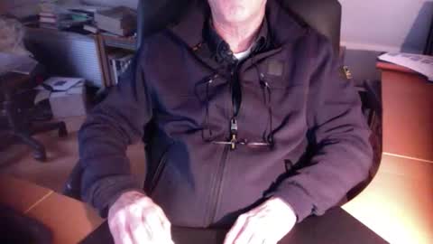 Snapshot of amor2200 chatting on 01/06/25, 02:58 Amor2200 online show from 01/06/25, 02:58