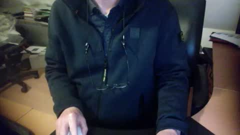 Snapshot of amor2200 chatting on 01/07/25, 07:28 Amor2200 online show from 01/07/25, 07:28