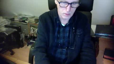 Snapshot of amor2200 chatting on 01/18/25, 08:51 Amor2200 online show from 01/18/25, 08:51