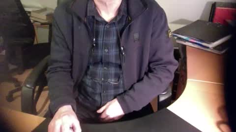 Snapshot of amor2200 chatting on 01/28/25, 05:46 Amor2200 online show from 01/28/25, 05:46