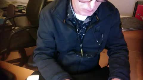 Snapshot of amor2200 chatting on 02/02/25, 07:14 Amor2200 online show from 02/02/25, 07:14