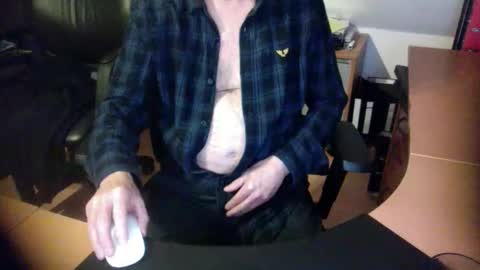 Snapshot of amor2200 chatting on 02/14/25, 07:12 Amor2200 online show from 02/14/25, 07:12