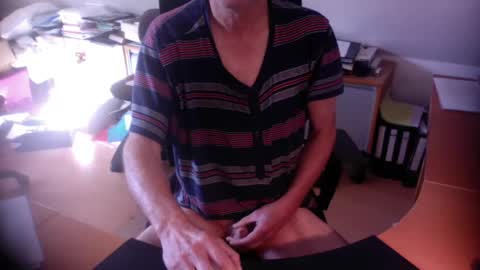 Snapshot of amor2200 chatting on 09/13/25, 09:20 Amor2200 online show from 09/13/25, 09:20