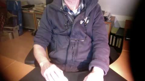 Amor2200 online show from 12/14/25, 05:40