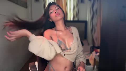 Snapshot of amor_prinsesa chatting on 12/02/24, 06:52 Prinsesa online show from 12/02/24, 06:52