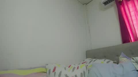 Snapshot of amor_prinsesa chatting on 12/24/24, 06:22 Prinsesa online show from 12/24/24, 06:22