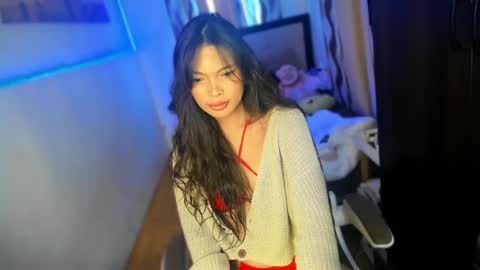 Snapshot of amor_prinsesa chatting on 12/29/24, 06:03 Prinsesa online show from 12/29/24, 06:03