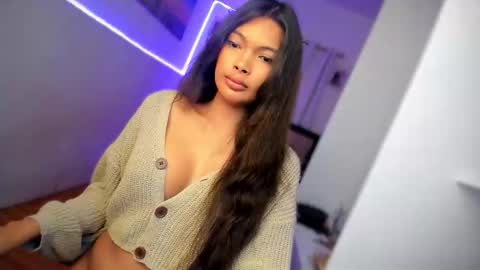 Snapshot of amor_prinsesa chatting on 02/13/25, 12:46 Prinsesa online show from 02/13/25, 12:46