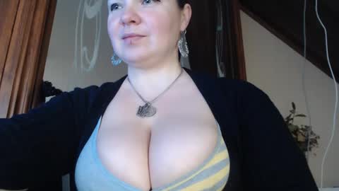 amorelara online show from 01/26/25, 07:42