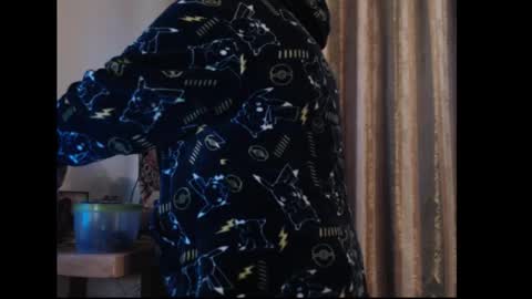 amorelara online show from 10/26/25, 02:23