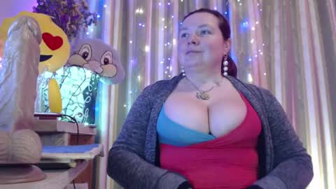 amorelara online show from 04/17/26, 07:55