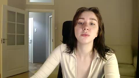 Snapshot of amoremeoww chatting on 01/05/25, 01:04 miss unforgettable online show from 01/05/25, 01:04