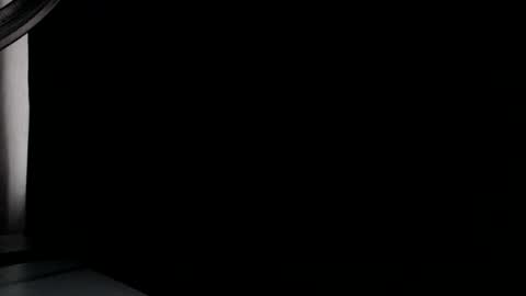 Snapshot of amoremeoww chatting on 01/08/25, 10:37 miss unforgettable online show from 01/08/25, 10:37