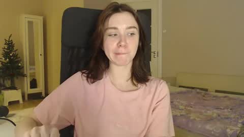 Snapshot of amoremeoww chatting on 01/15/25, 04:43 miss unforgettable online show from 01/15/25, 04:43