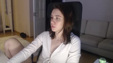 Snapshot of amoremeoww chatting on 02/14/25, 10:38 miss unforgettable online show from 02/14/25, 10:38