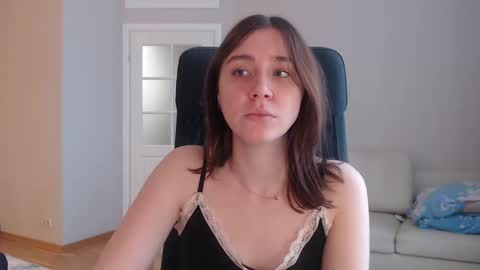 Snapshot of amoremeoww chatting on 02/18/25, 09:32 miss unforgettable online show from 02/18/25, 09:32