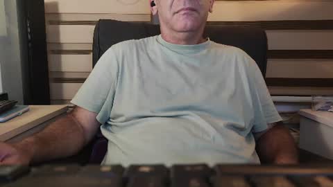 Snapshot of amorlin chatting on 08/03/26, 11:19 AmorLin online show from 08/03/26, 11:19