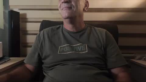 Snapshot of amorlin chatting on 08/05/26, 08:33 AmorLin online show from 08/05/26, 08:33