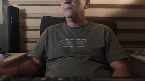Snapshot of amorlin chatting on 08/06/26, 10:33 AmorLin online show from 08/06/26, 10:33