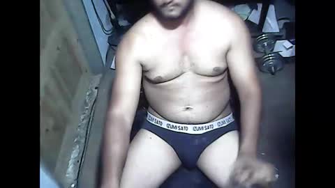 Snapshot of amorousr chatting on 02/14/25, 07:23 SubboyShivan online show from 02/14/25, 07:23