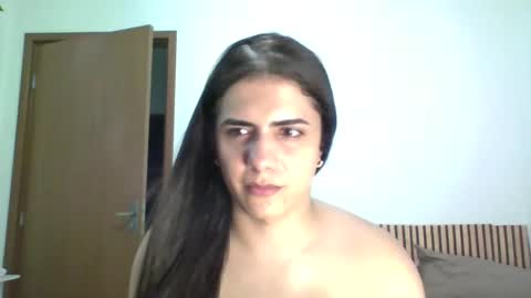 amputeeluna online show from 12/31/24, 02:29