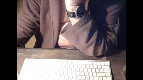 Snapshot of amslave4f chatting on 12/07/24, 11:23 amslave4f online show from 12/07/24, 11:23