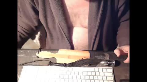 Snapshot of amslave4f chatting on 12/08/24, 02:19 amslave4f online show from 12/08/24, 02:19