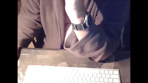 Snapshot of amslave4f chatting on 12/16/24, 10:13 amslave4f online show from 12/16/24, 10:13