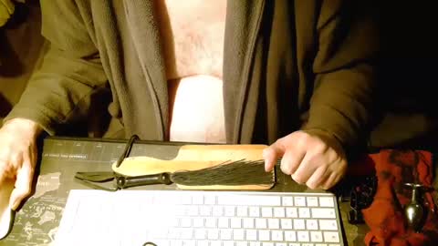 Snapshot of amslave4f chatting on 02/21/25, 11:54 amslave4f online show from 02/21/25, 11:54