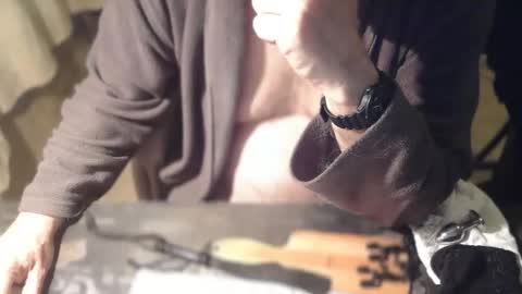 Snapshot of amslave4f chatting on 10/17/25, 08:06 amslave4f online show from 10/17/25, 08:06