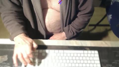 Snapshot of amslave4f chatting on 12/14/25, 09:08 amslave4f online show from 12/14/25, 09:08