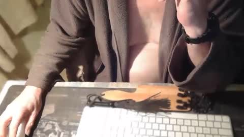 Snapshot of amslave4f chatting on 02/25/26, 11:03 amslave4f online show from 02/25/26, 11:03