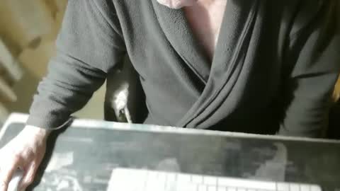 Snapshot of amslave4f chatting on 03/15/26, 09:54 amslave4f online show from 03/15/26, 09:54