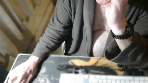 amslave4f online show from 07/09/26, 09:52