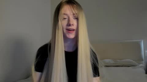 amy1_1 online show from 10/12/25, 07:35