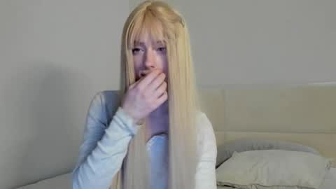 amy1_1 online show from 10/14/25, 09:04