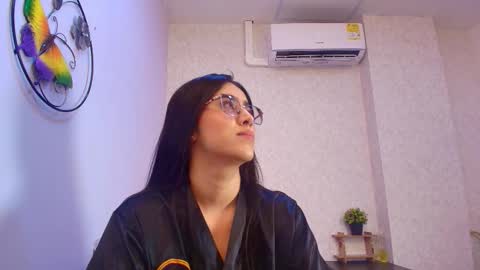 amy__wats0n online show from 11/25/25, 07:25