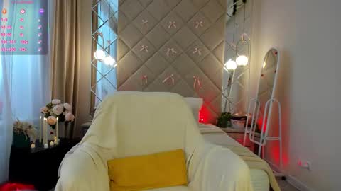 AmyGMT 2 Mon-Sun  0300am-0900am  online show from 03/09/26, 08:51