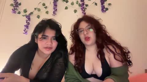 mochi and amy online show from 06/09/26, 03:29