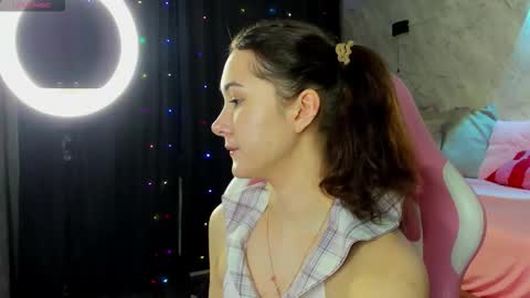 Amy follow me  online show from 03/04/26, 01:11