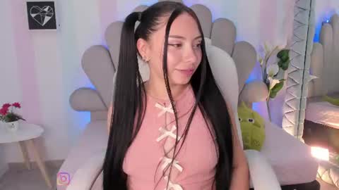 Snapshot of amy_bunniie chatting on 07/27/26, 09:44 Amy online show from 07/27/26, 09:44