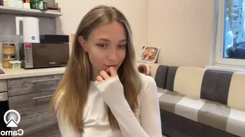 Snapshot of amy_chill chatting on 01/30/25, 12:37 Amy Chill online show from 01/30/25, 12:37