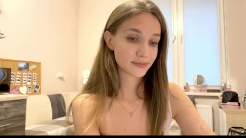 Snapshot of amy_chill chatting on 05/03/26, 06:03 Amy Chill online show from 05/03/26, 06:03